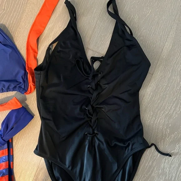 Bikini Bundle - Picture 4 of 5